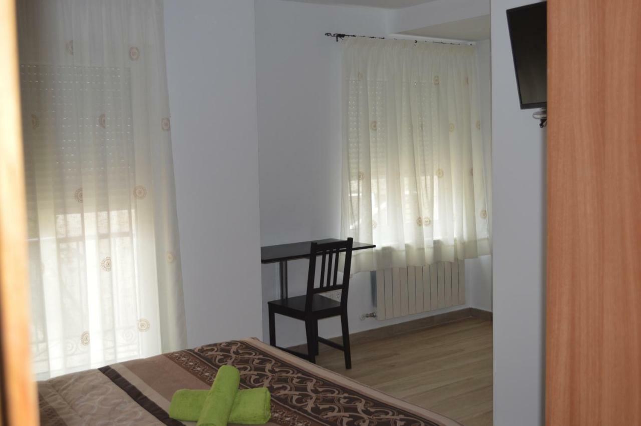 Hostal Rural Amador Puente de Vadillos Kültér fotó
